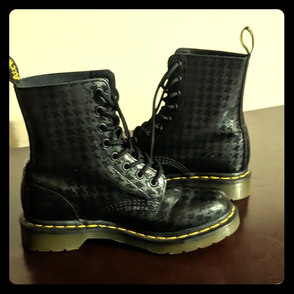 Dr. Martens Houndstooth Boot's